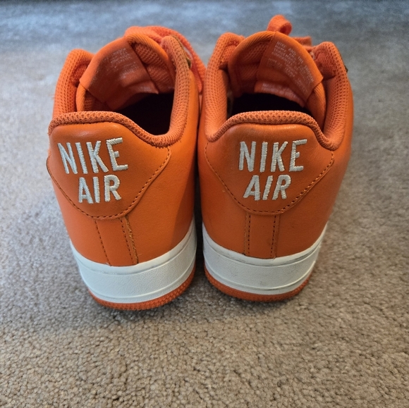 Nike Air, 40th Anniversary Edition, Air Force, Safety Orange & White, Mens 7 - Picture 4 of 10